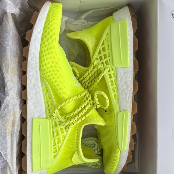 Pharrell human races size 10.5 highlighter yellow and gum bottoms - Picture 1 of 1